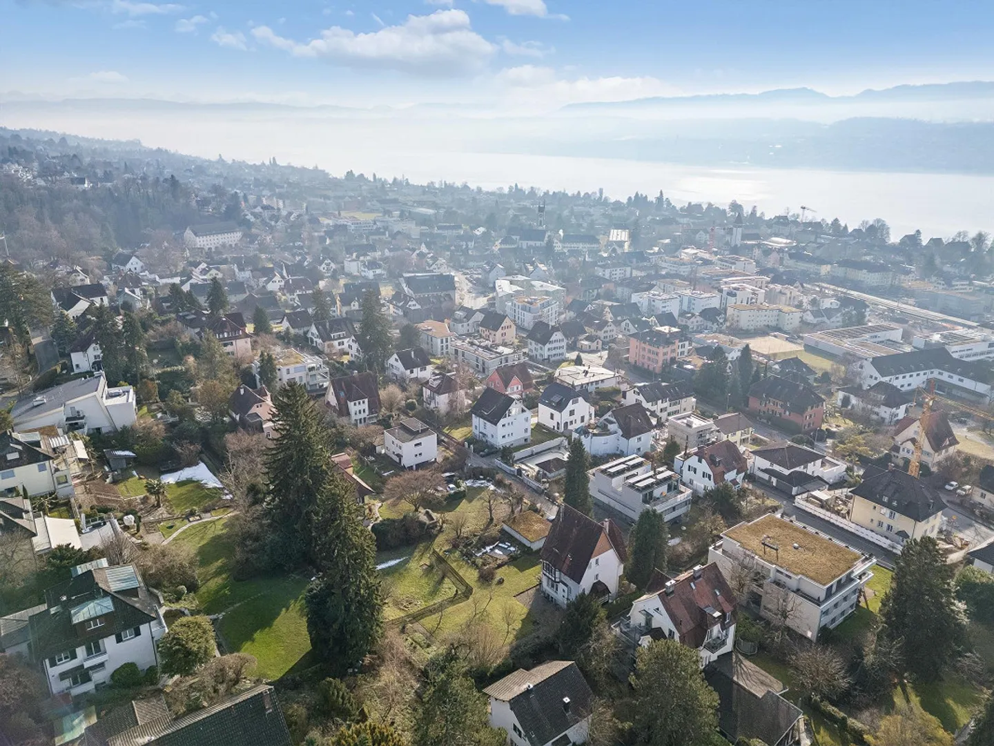 Proprietà emozionante con vista sul lago e potenziale - Foto 1 di 5