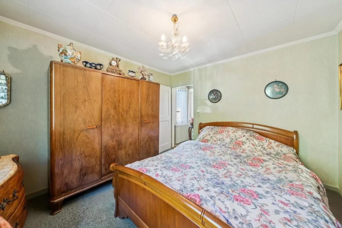 Multipurpose House - 2 Apartments, Studio, Workshop and Large Rooms - Photo 7 of 13