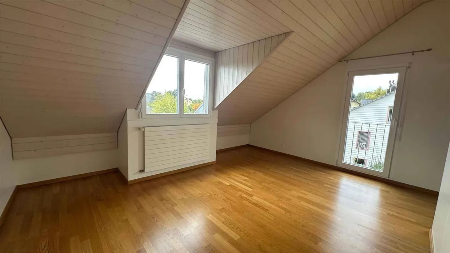 Schönes Einfamilienhaus mit 7,5 Zimmern in einer ruhigen und grünen Umgebung in Bussigny - Foto 11 von 13
