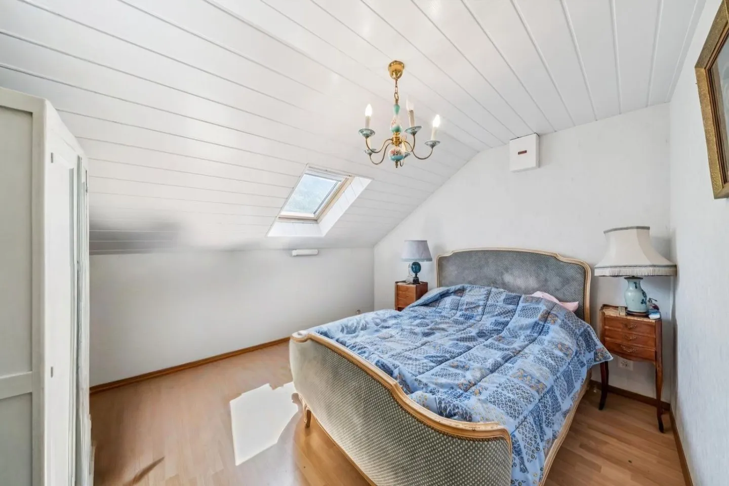 Multipurpose House - 2 Apartments, Studio, Workshop and Large Rooms - Photo 8 of 13