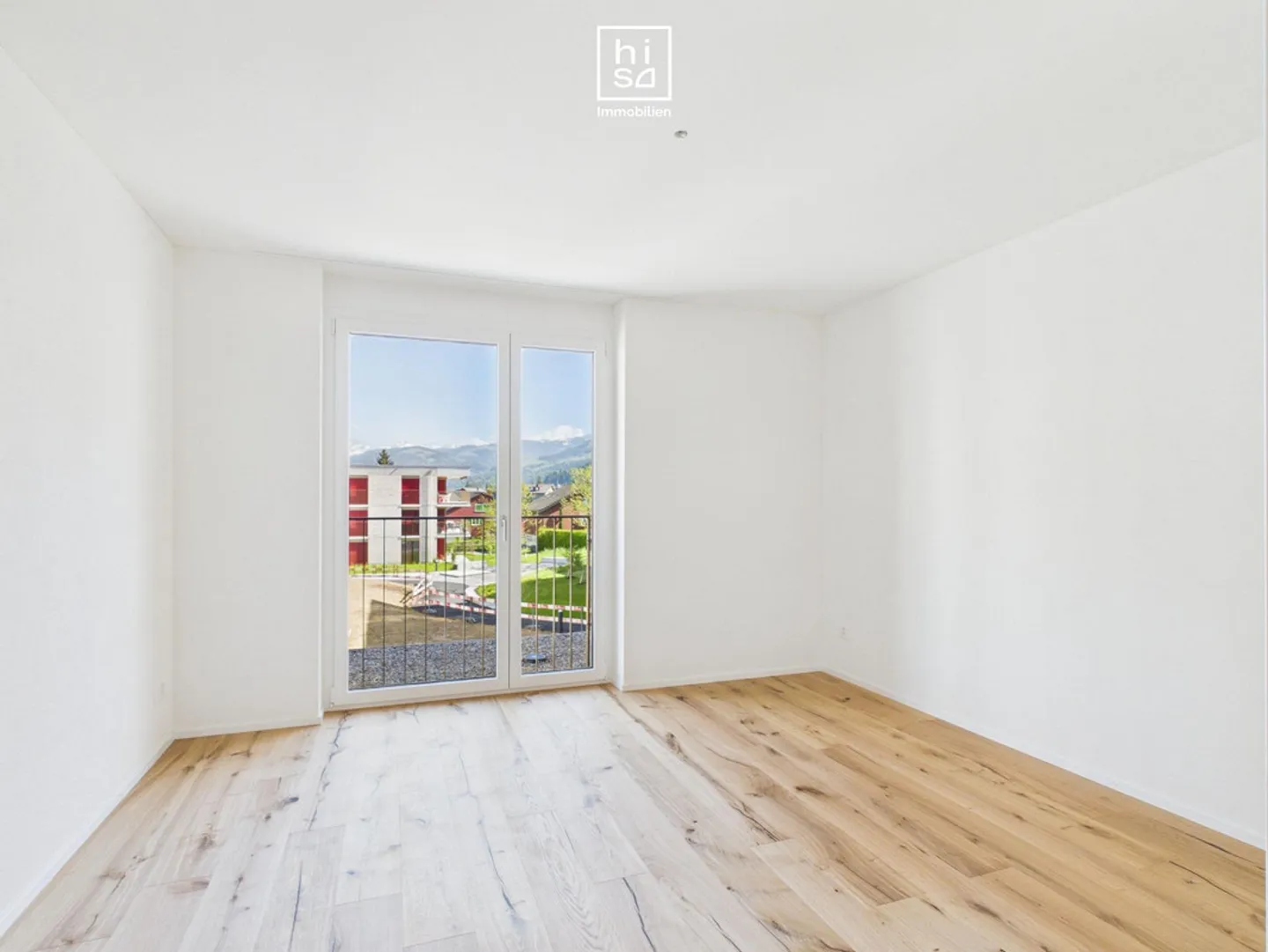 Modern 3.5 Room Apartment in the Center of Wattwil for Rent - Photo 3 of 8