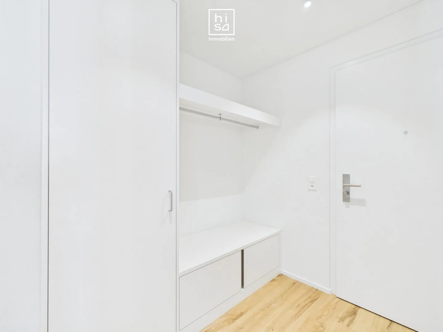 Modern 3.5 Room Apartment in the Center of Wattwil for Rent - Photo 5 of 8