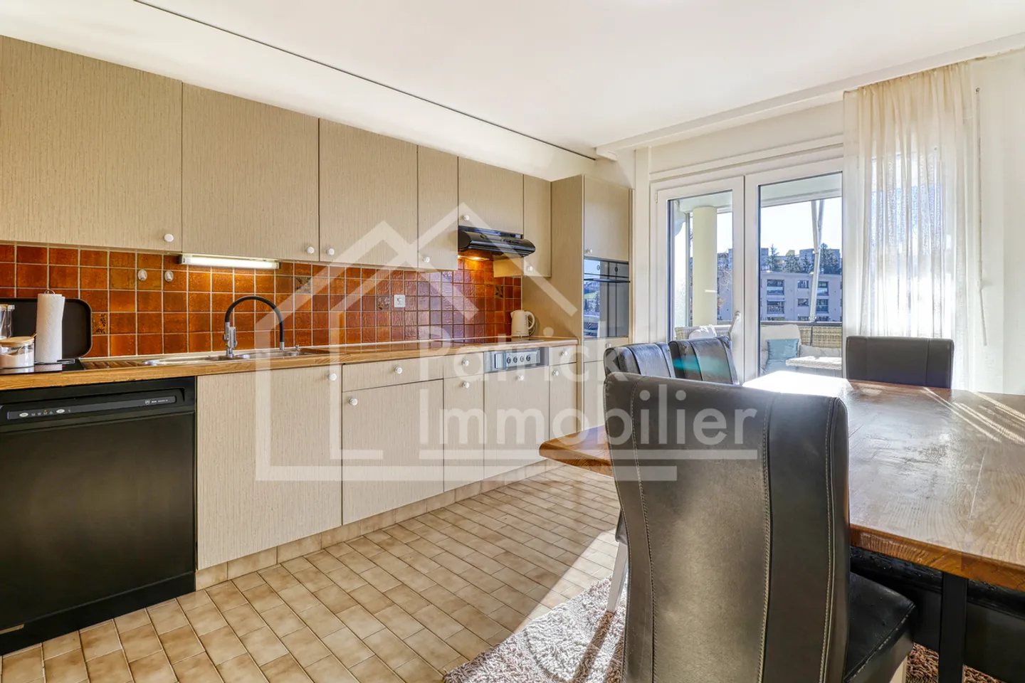 Appartamento 5.5 stanze - Foto 9 di 12