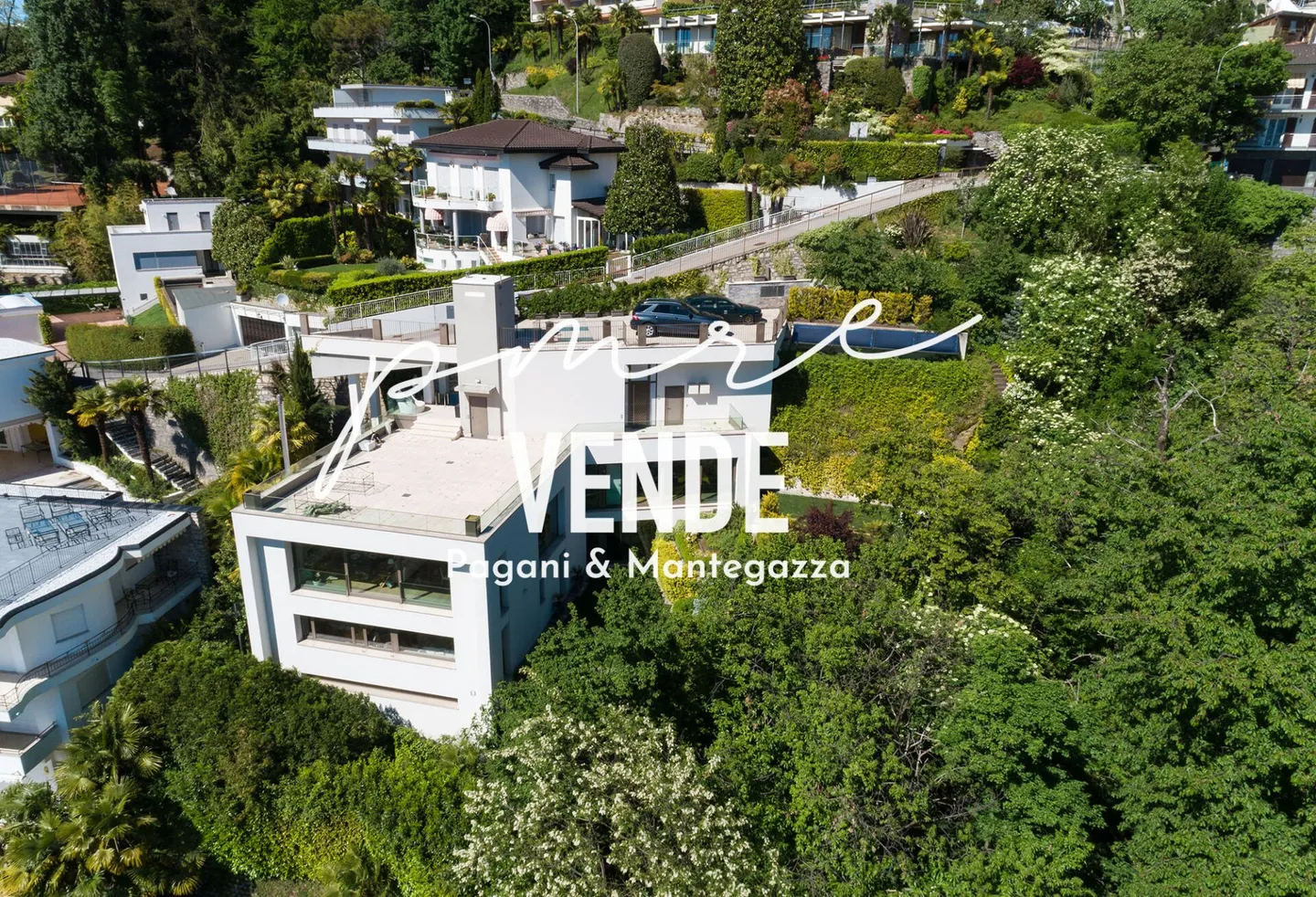 VILLA PRESTIGIOSA A LUGANO RUVIGLIANA CON ECCITANTE VISTA SUL LAGO - Foto 24 di 27