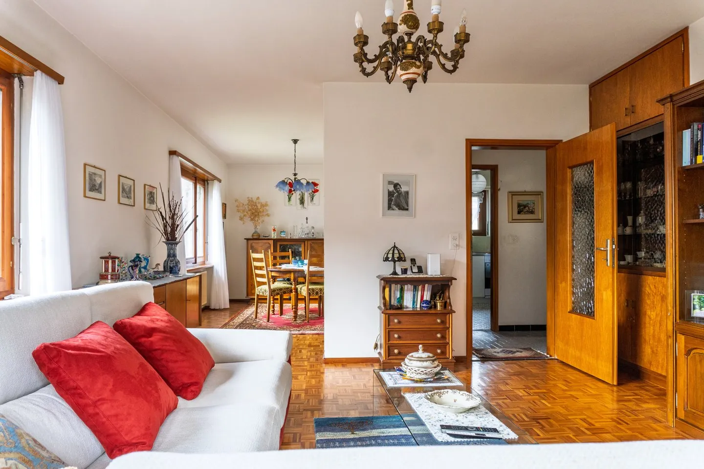 Villa con terreno proprio e diritti edificatori R2 - Foto 16 di 37