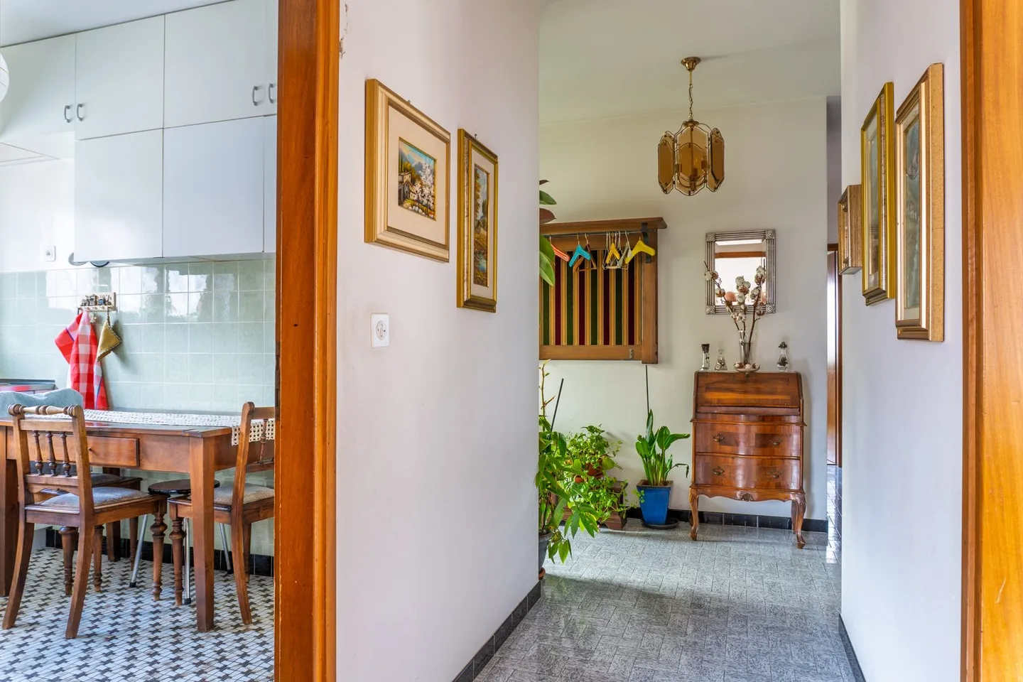 Villa con terreno proprio e diritti edificatori R2 - Foto 21 di 37