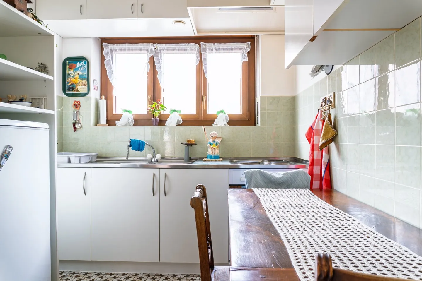 Villa con terreno proprio e diritti edificatori R2 - Foto 22 di 37