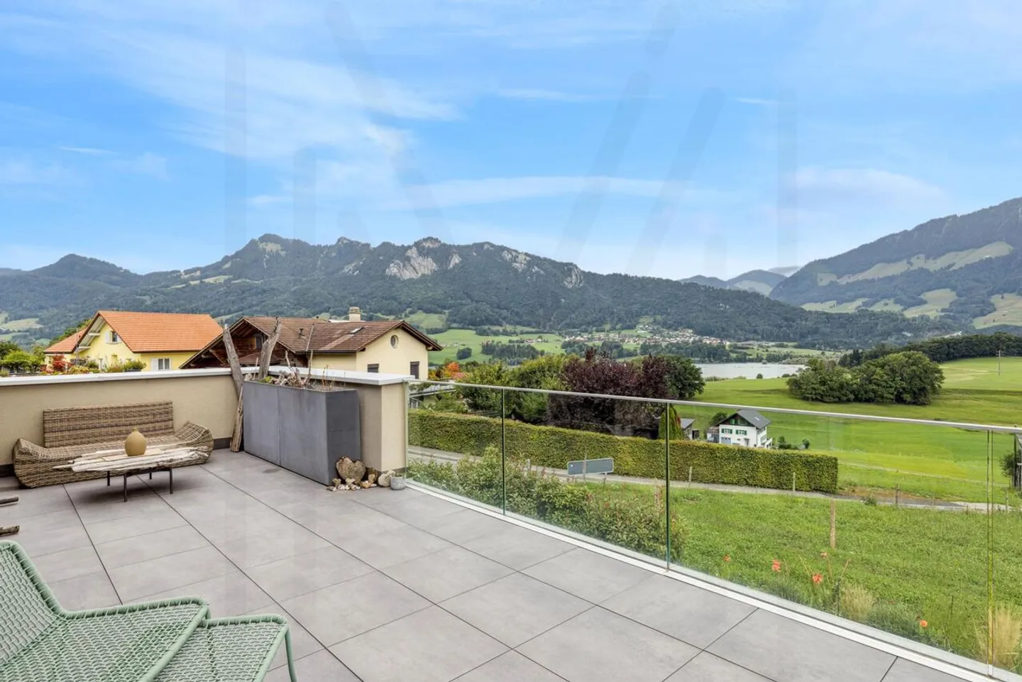 Splendide appartement de 5 pièces avec terrasse panoramique - Foto 1 von 15