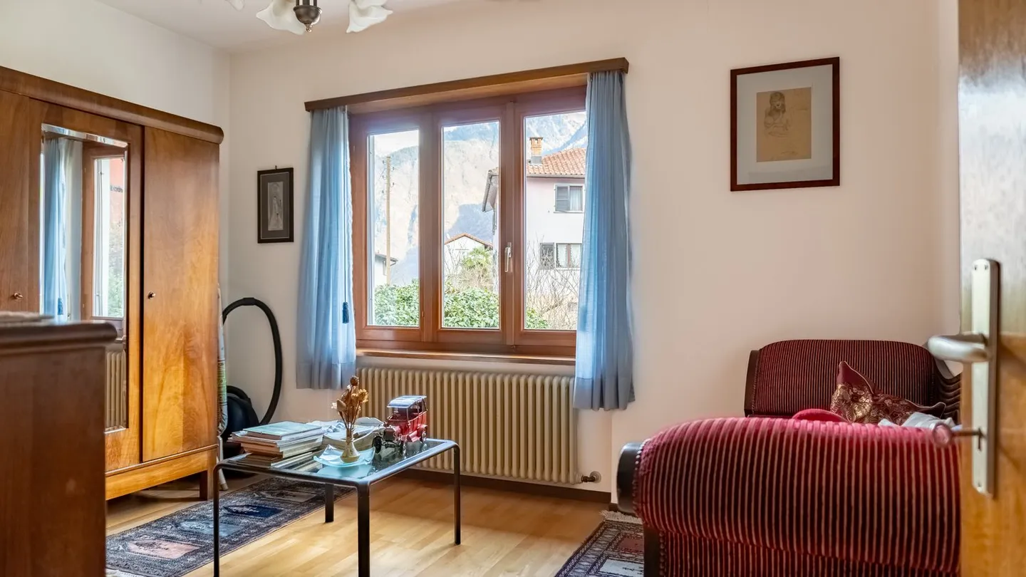 Villa con terreno proprio e diritti edificatori R2 - Foto 28 di 37