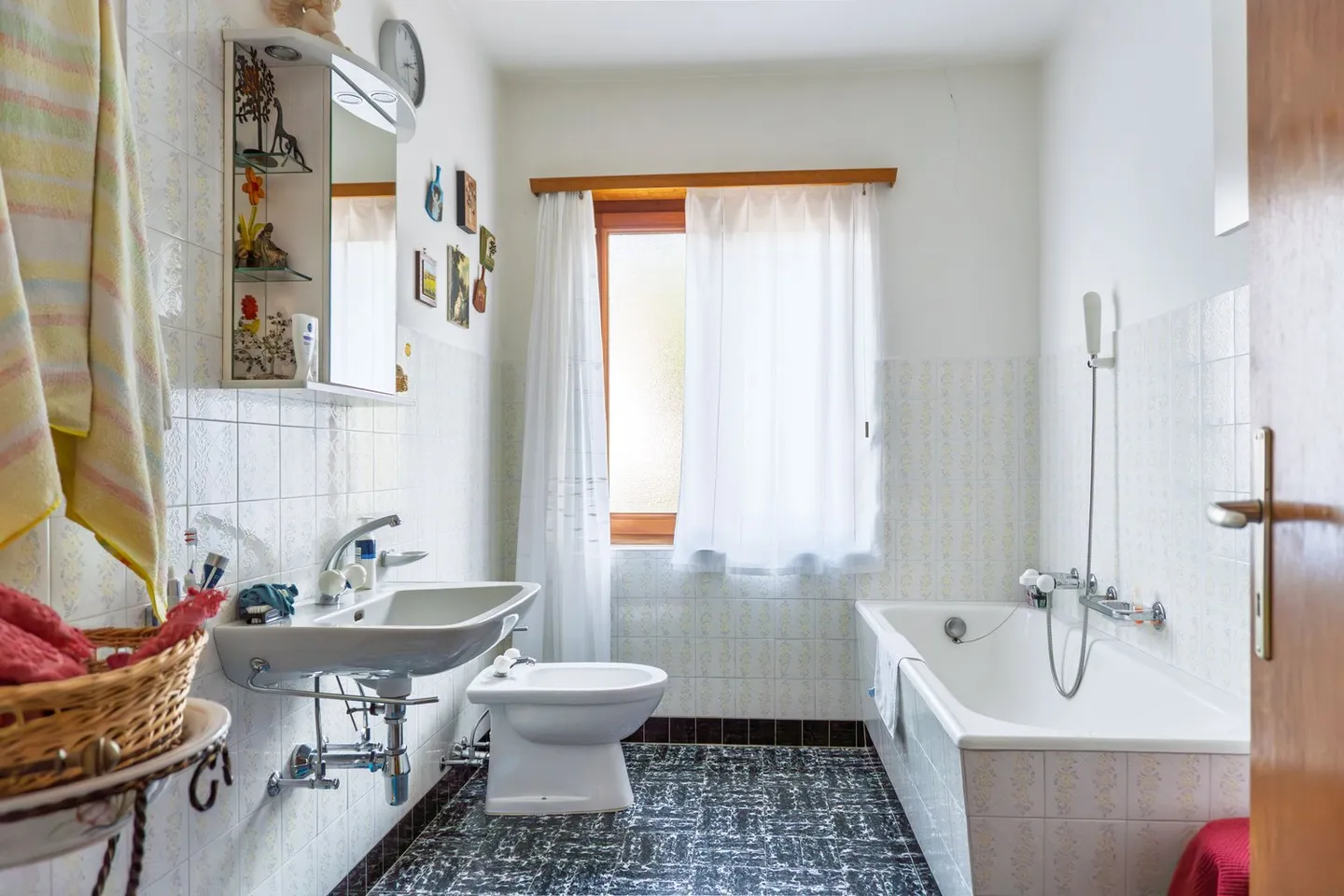 Villa con terreno proprio e diritti edificatori R2 - Foto 30 di 37