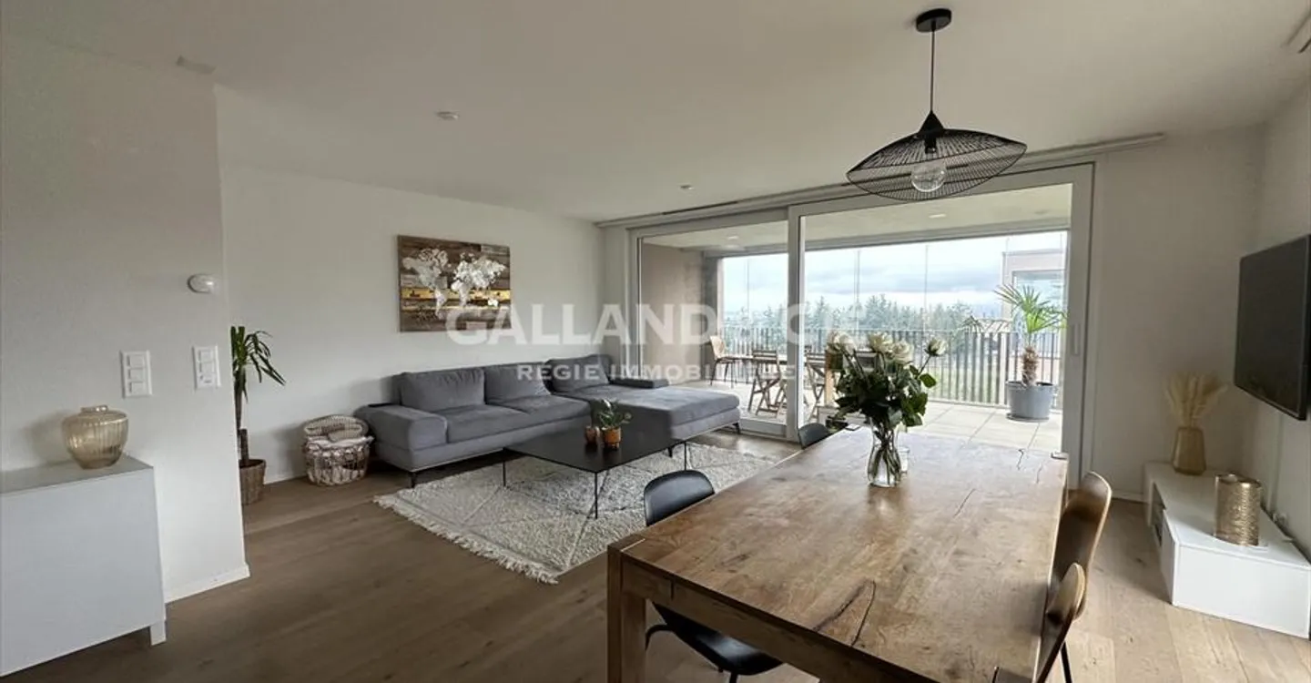 3.5 Room Apartment - Photo 1 of 5