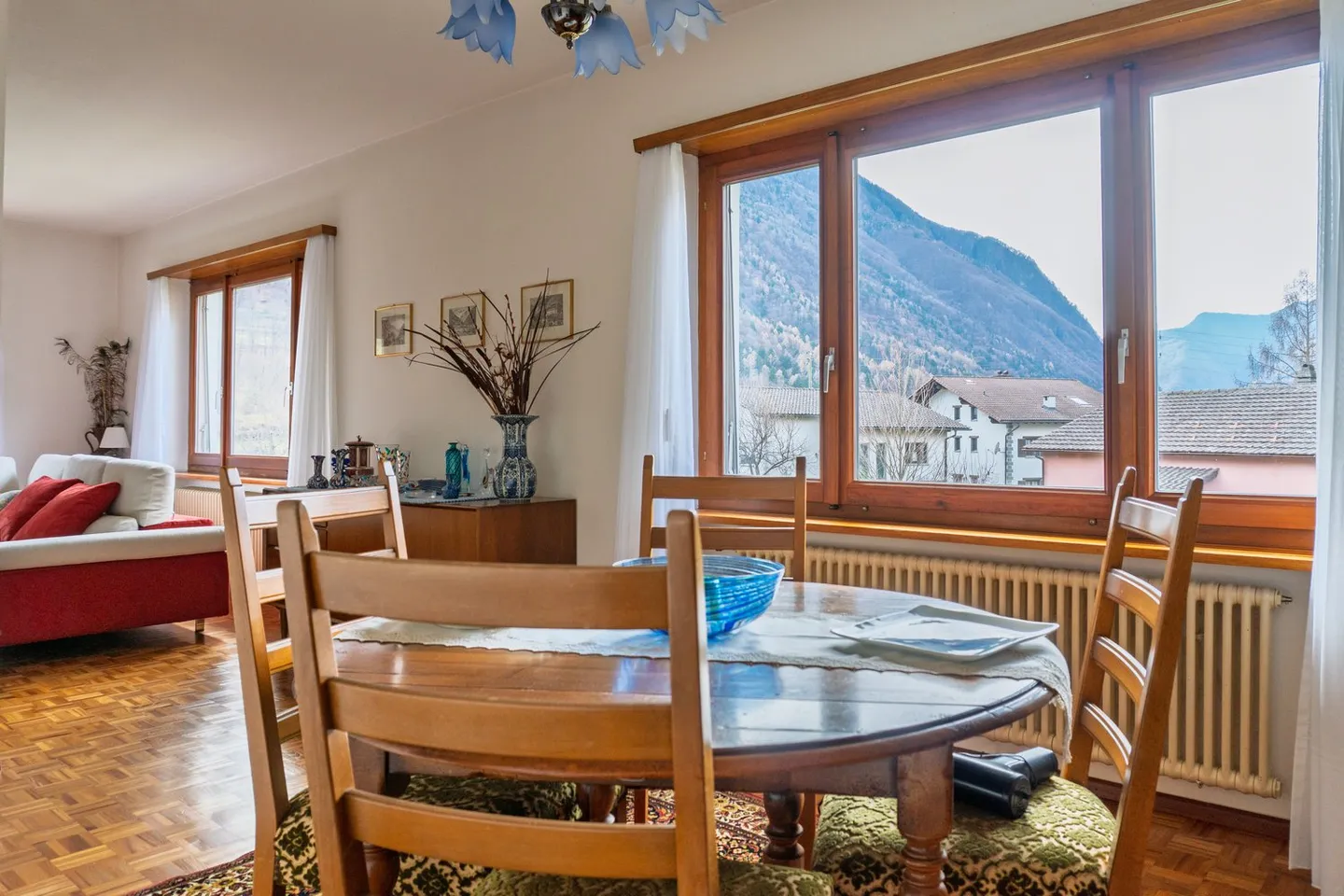 Villa con terreno proprio e diritti edificatori R2 - Foto 19 di 37