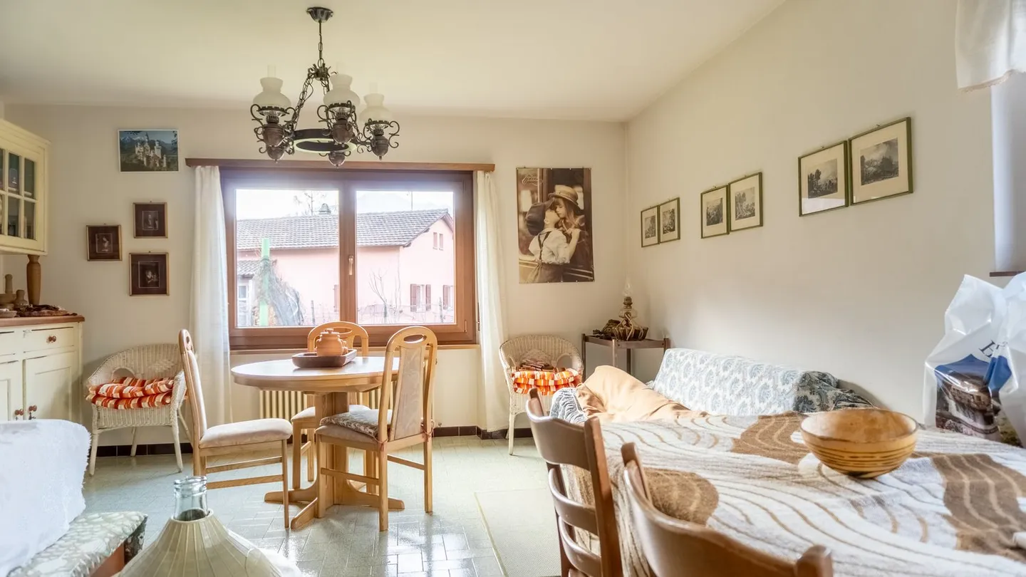 Villa con terreno proprio e diritti edificatori R2 - Foto 34 di 37