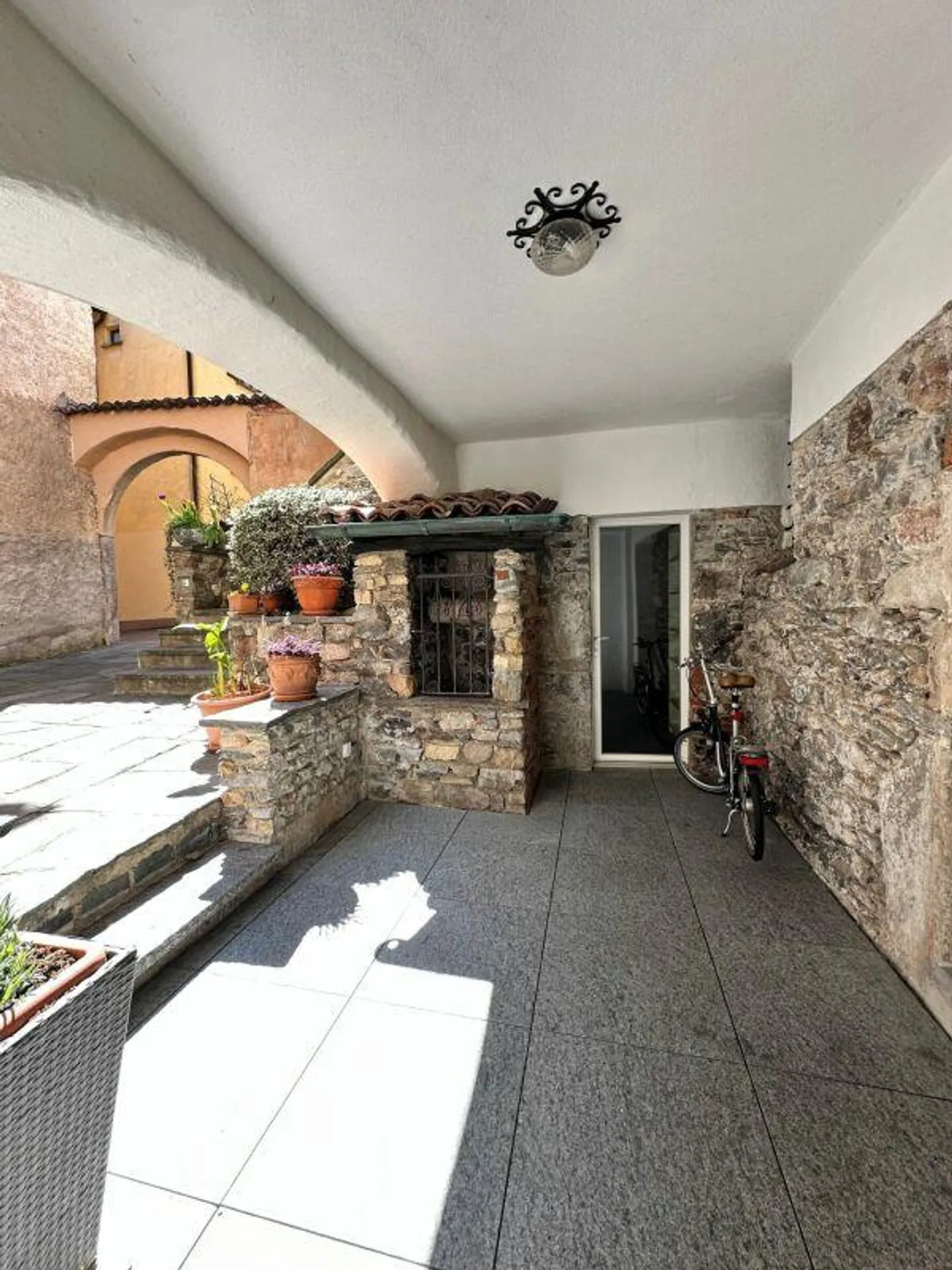 Incantevole 3 locali in casa storica vicino al lago - Foto 9 di 12