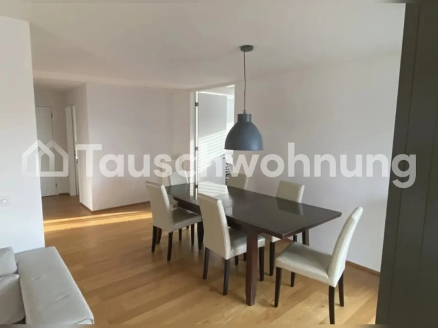 Bright and modern 4.5-room apartment near Stettbach train station - Photo 2 of 11