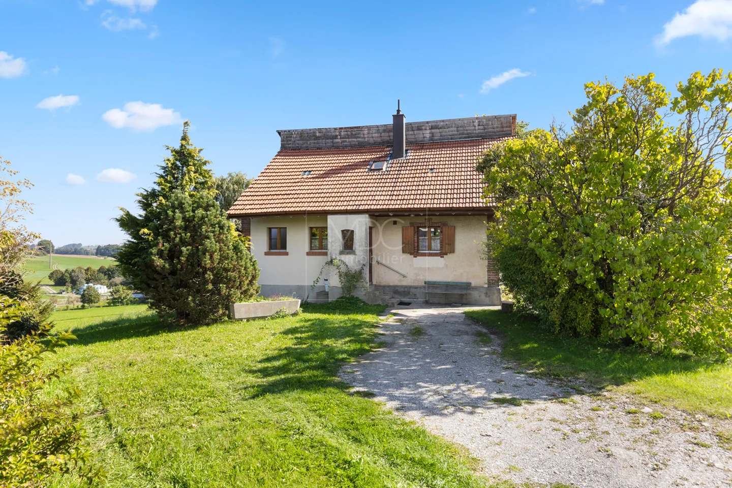 Teilweise renoviertes Einfamilienhaus in Villarimboud - Foto 1 von 11