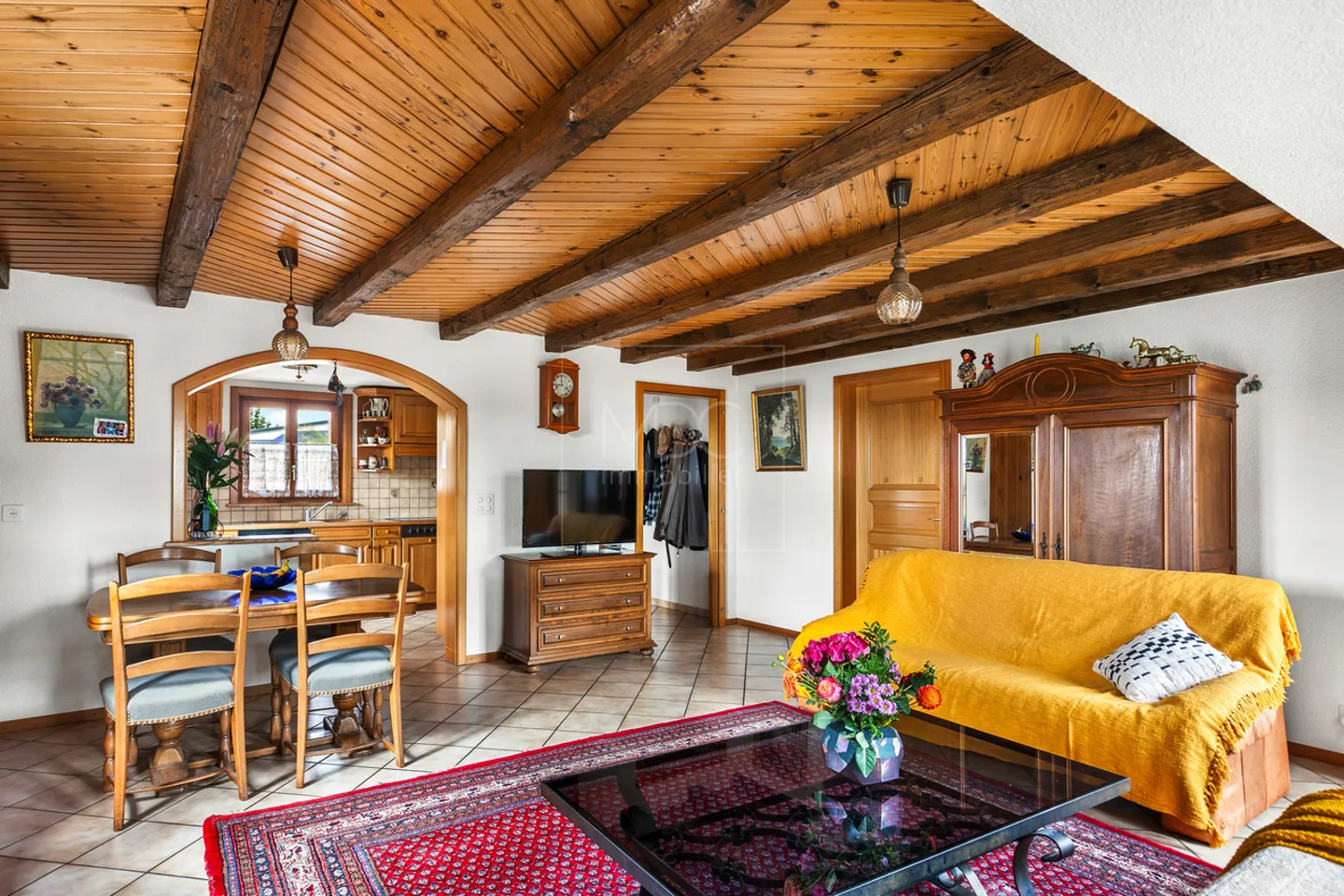 Teilweise renoviertes Einfamilienhaus in Villarimboud - Foto 3 von 11