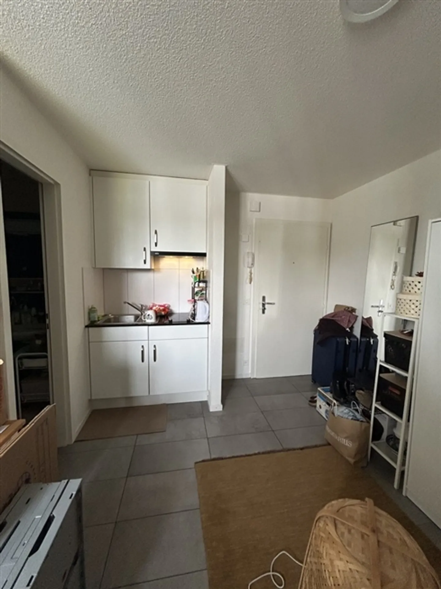 Appartement d'une pièce au centre de Renens - Photo 2 sur 6