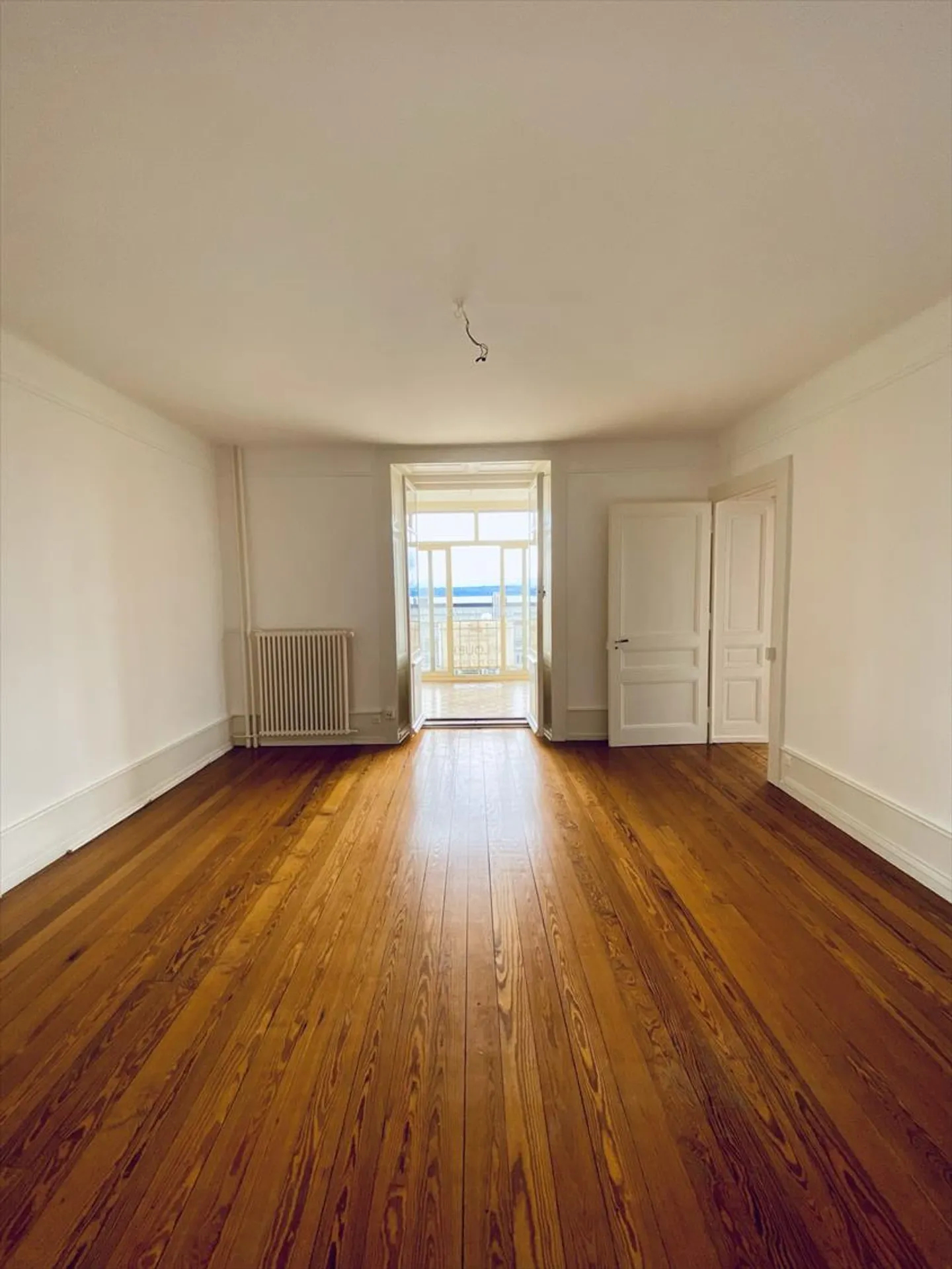 4.5 Room Apartment - Photo 3 of 8