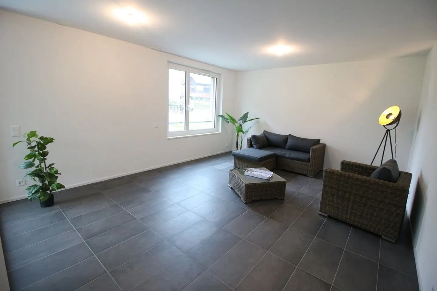 Charmant appartement 3½ pièces - Photo 2 sur 8