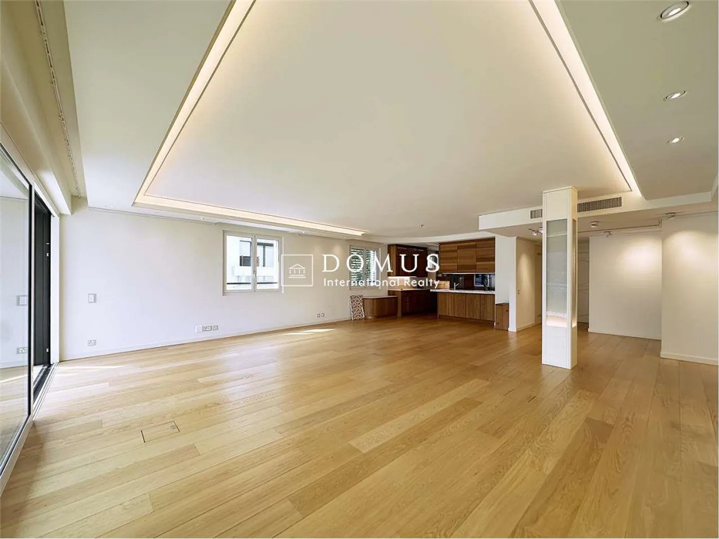 Appartamento di Lusso con Vista Lago - Foto 3 di 13