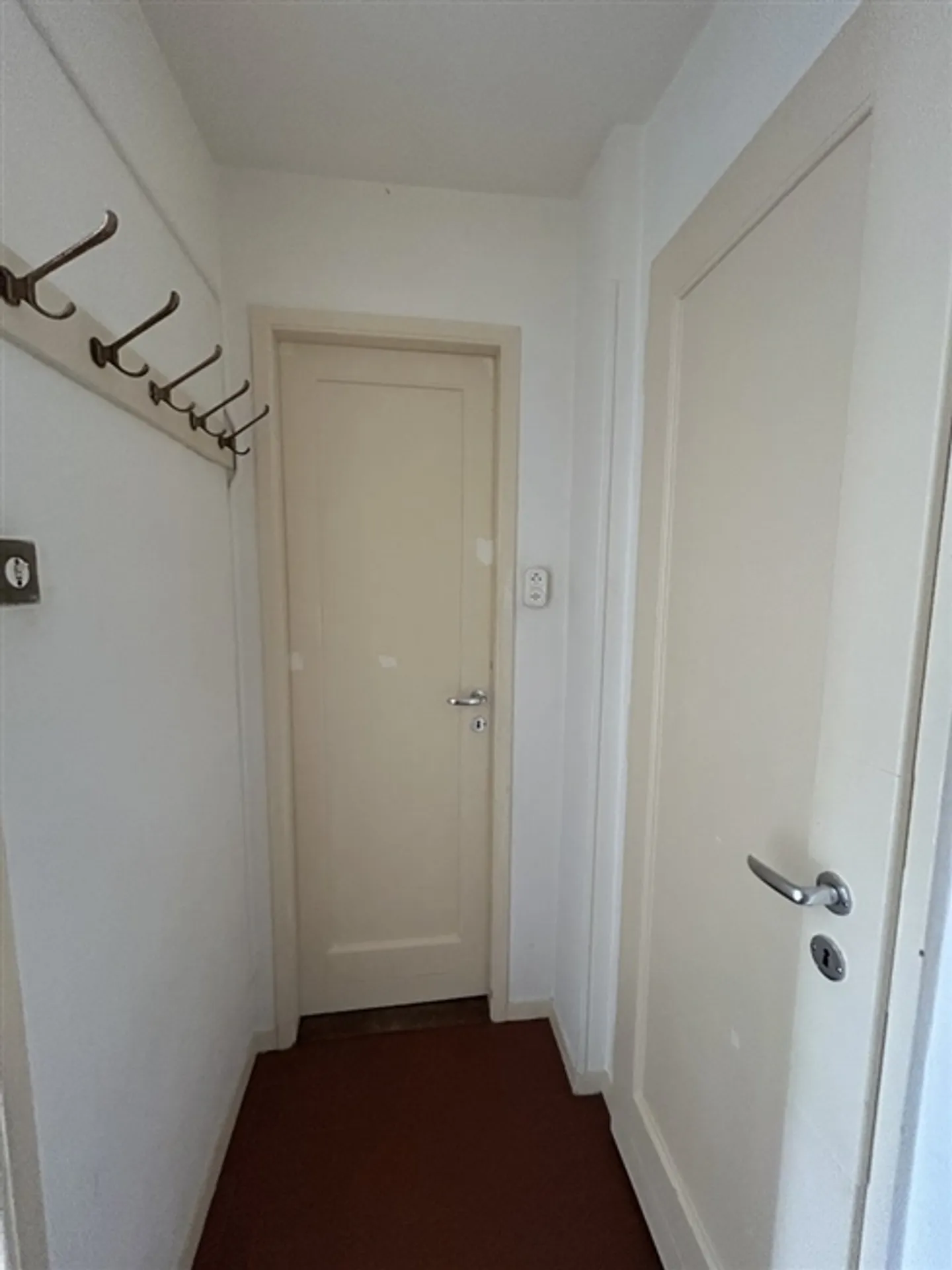 One-room apartment with balcony in Lausanne - Photo 3 of 3