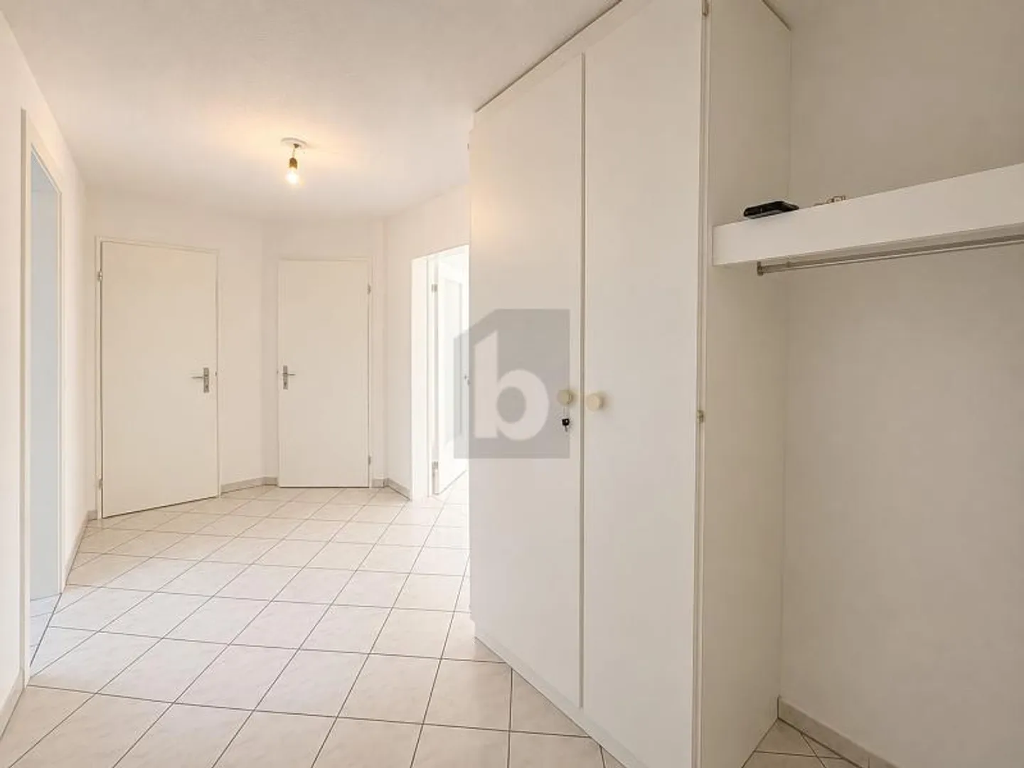 Charmante Wohnung mit Wintergarten - Foto 3 von 6