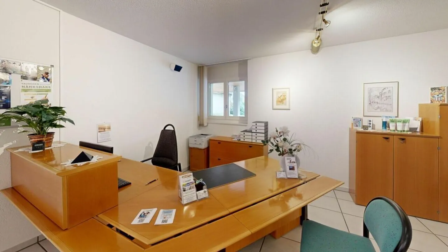 Pratique, Bureau ou Transformation en Espace de Vie ? Vous Décidez - Photo 6 sur 26