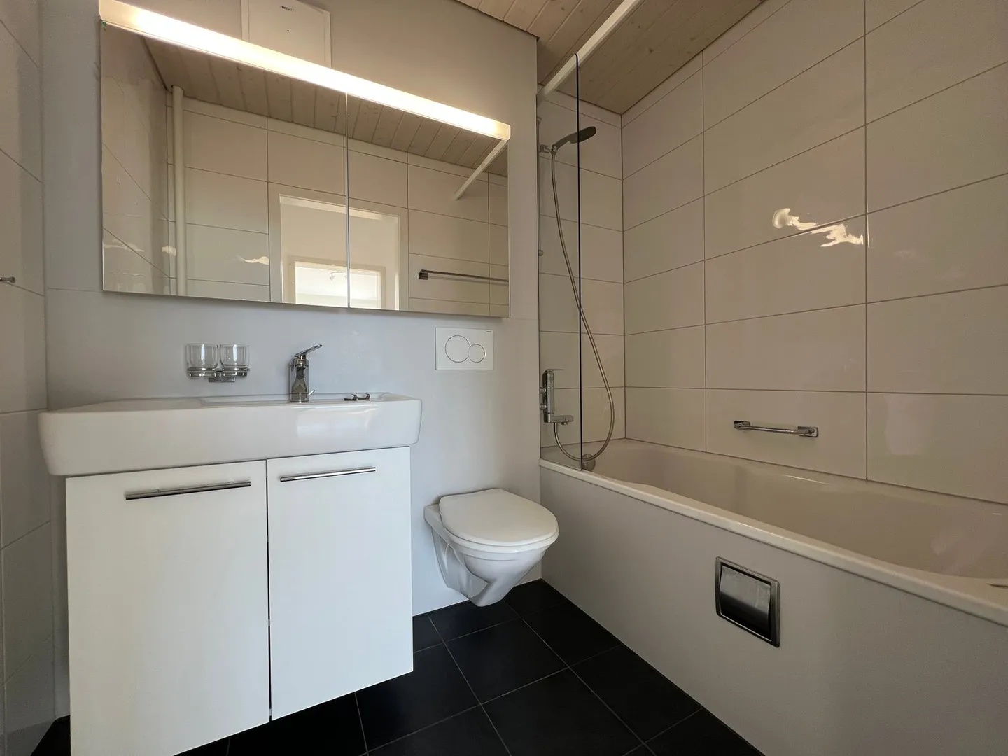 Grosszügige Familienwohnung / grand appartement familial - Foto 3 von 13