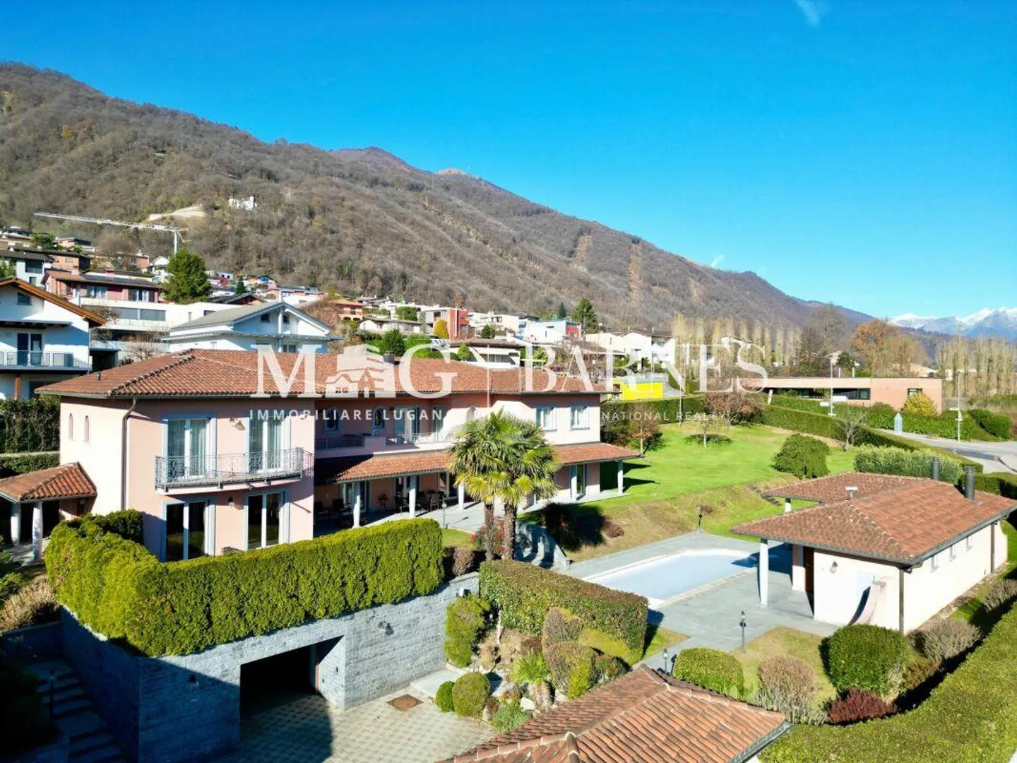 Lugano, Manno: HERRENHAUS, elegant mit Pool und Abhängigkeit - Foto 2 von 30