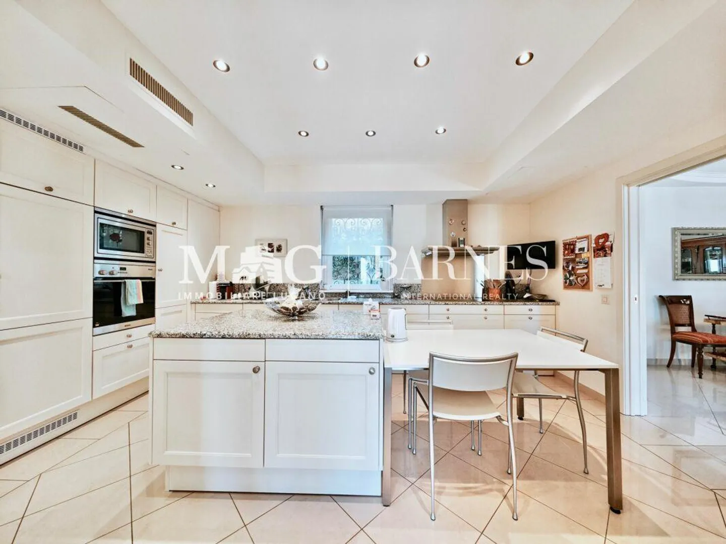 Lugano, Manno: HERRENHAUS, elegant mit Pool und Abhängigkeit - Foto 12 von 30