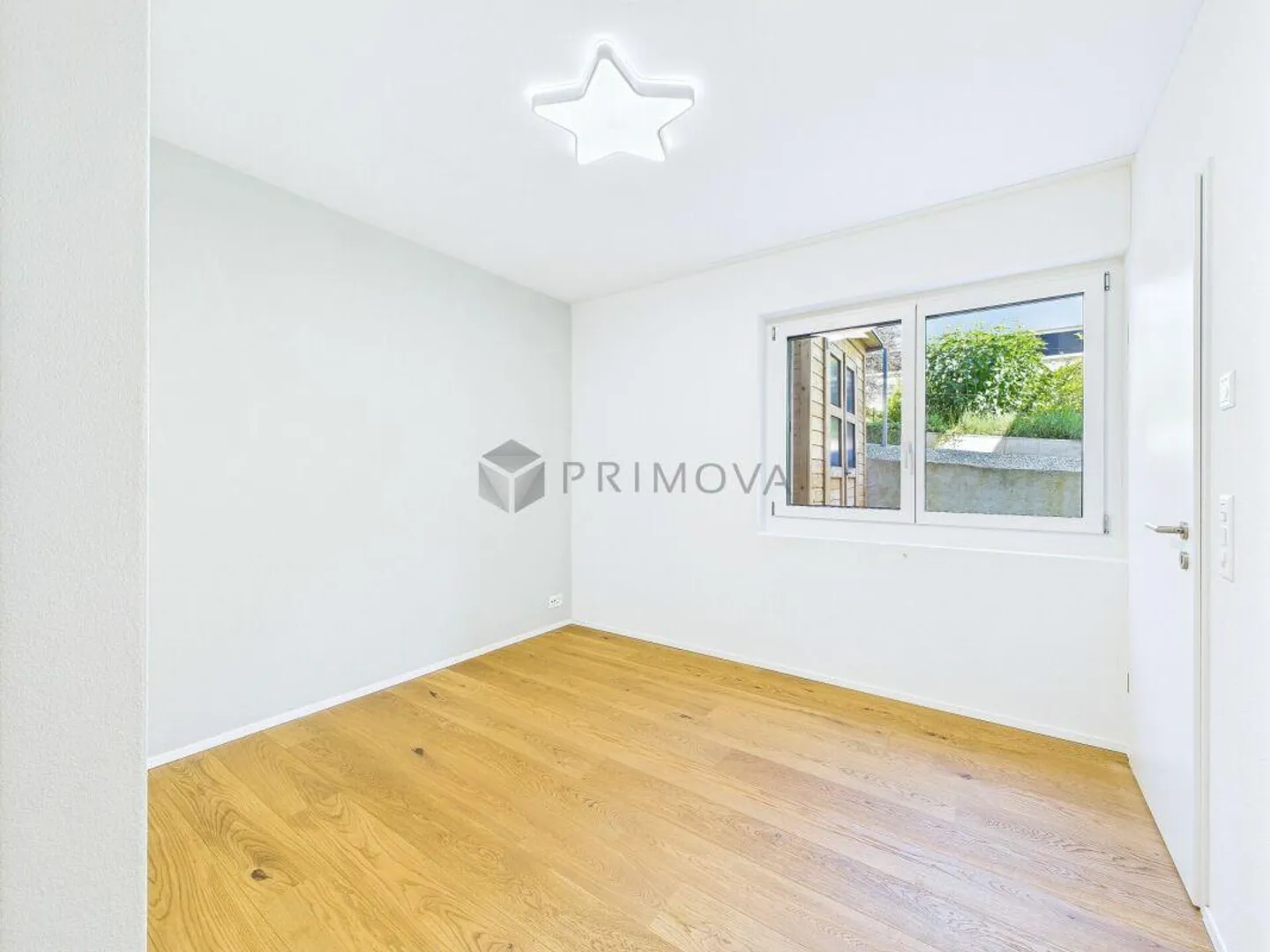 Privato. Soleggiato. Elegante. Dove design, tranquillità ed esclusività formano un'unità armoniosa. - Foto 5 di 10