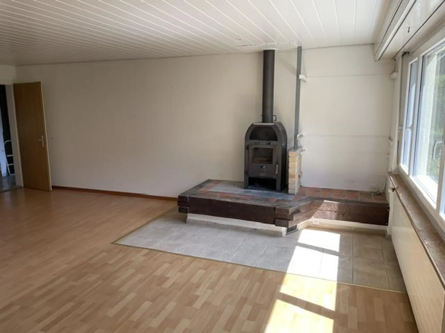 Charmantes Freistehendes Einfamilienhaus - Foto 7 von 26
