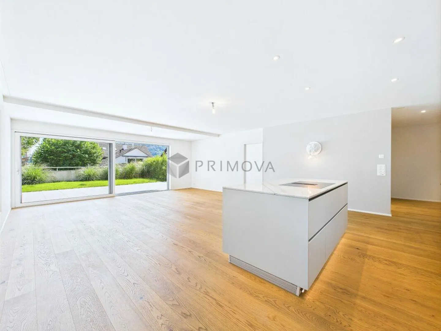 Privato. Soleggiato. Elegante. Dove design, tranquillità ed esclusività formano un'unità armoniosa. - Foto 2 di 10