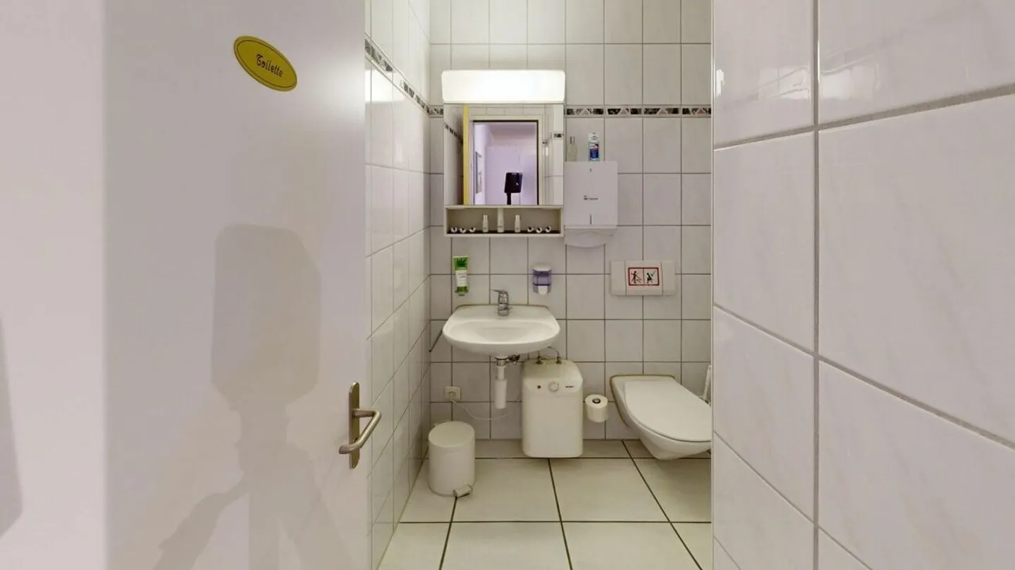 Pratique, Bureau ou Transformation en Espace de Vie ? Vous Décidez - Photo 15 sur 26