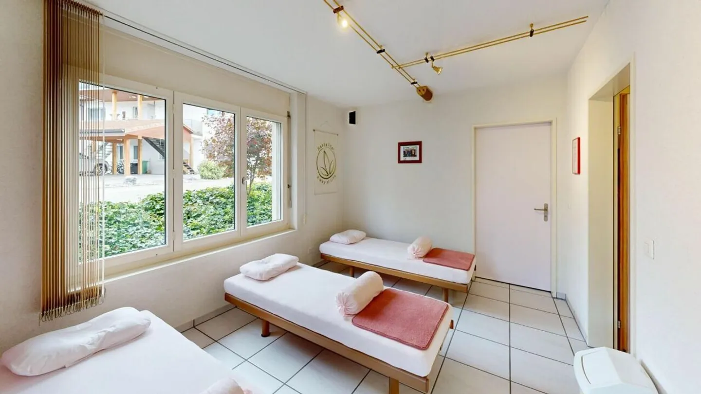 Pratique, Bureau ou Transformation en Espace de Vie ? Vous Décidez - Photo 14 sur 26