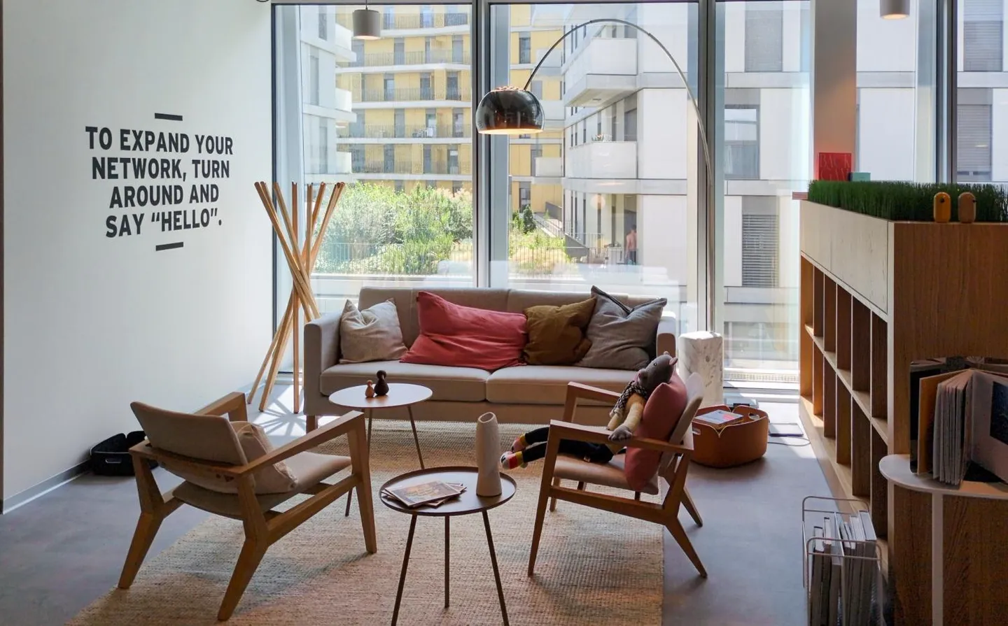 Office tailored for 3 people at Spaces Quartier de l'Étang - Photo 6 of 10