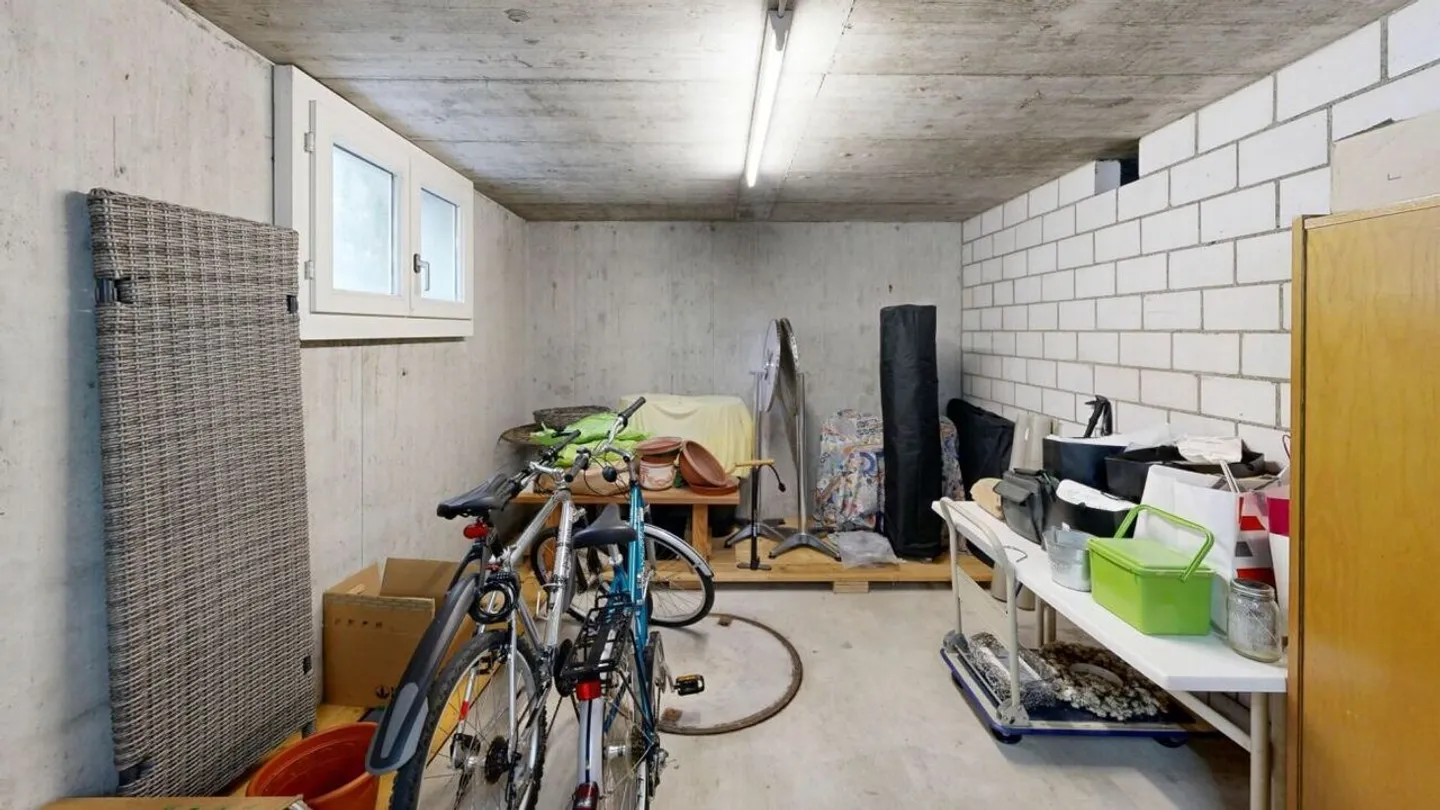 Pratique, Bureau ou Transformation en Espace de Vie ? Vous Décidez - Photo 20 sur 26