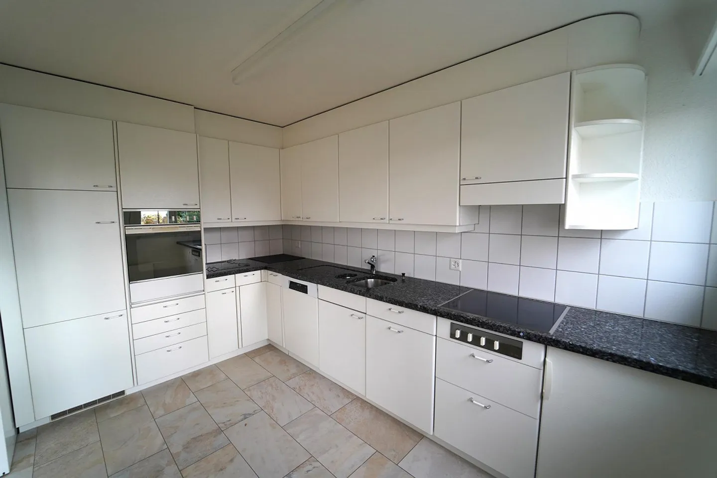 Belle appartement de 4,5 pièces à Buonas - Photo 3 sur 6