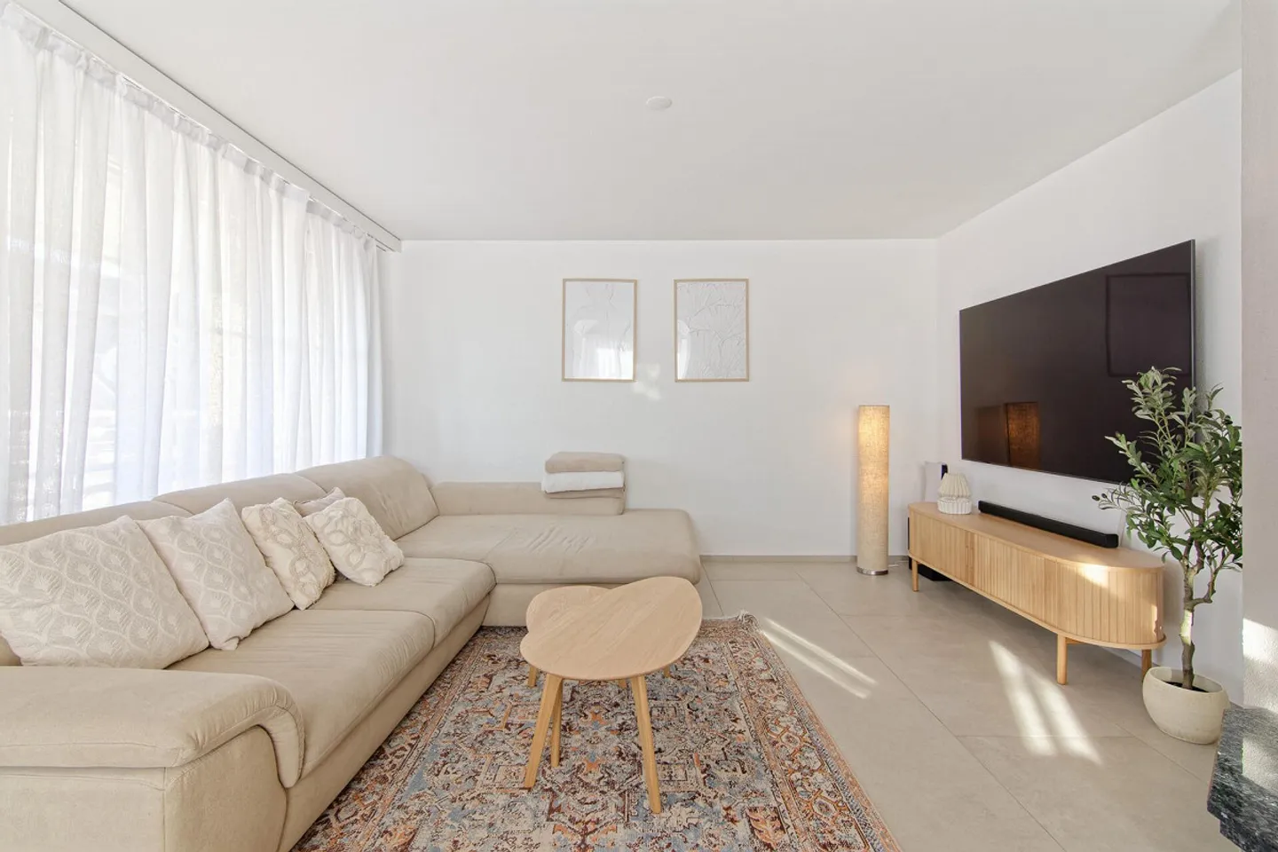 Spacious, bright 4.5-room penthouse apartment with gallery - Photo 4 of 13