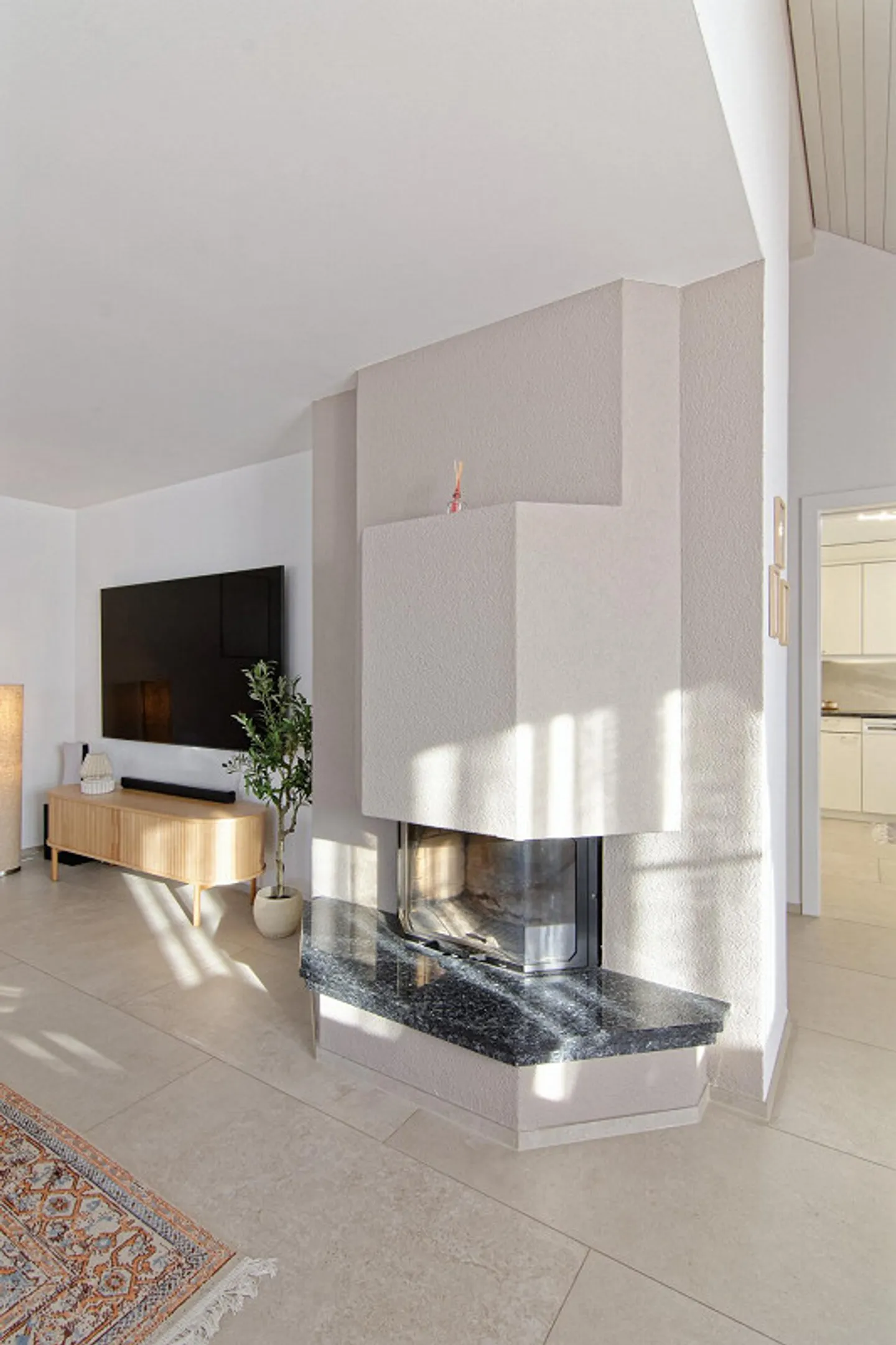 Spacious, bright 4.5-room penthouse apartment with gallery - Photo 5 of 13