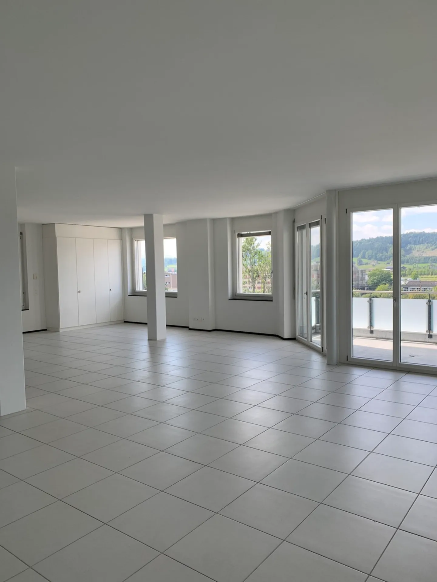 Loft-Wohnung in Gisikon - Foto 3 von 7