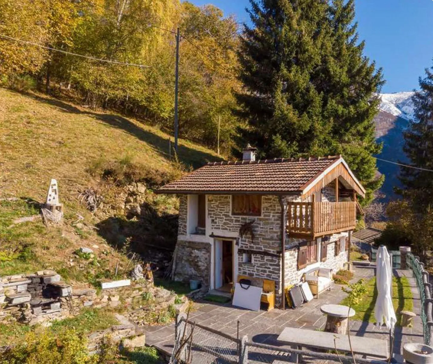 Charming Rustic with Panoramic Terrace and Barn to Renovate - Photo 1 of 10