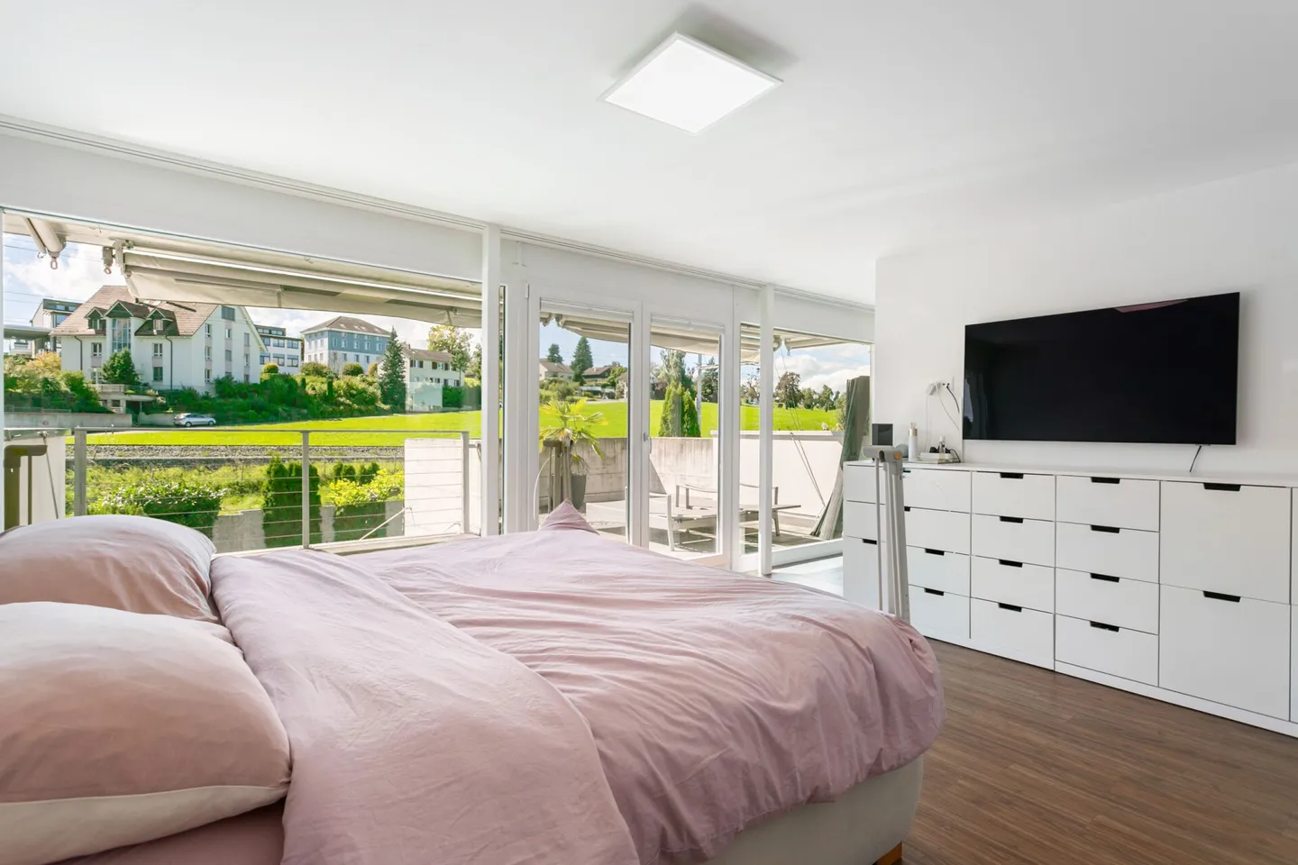 Modern Family Home with Lake View and Garden - Photo 14 of 31