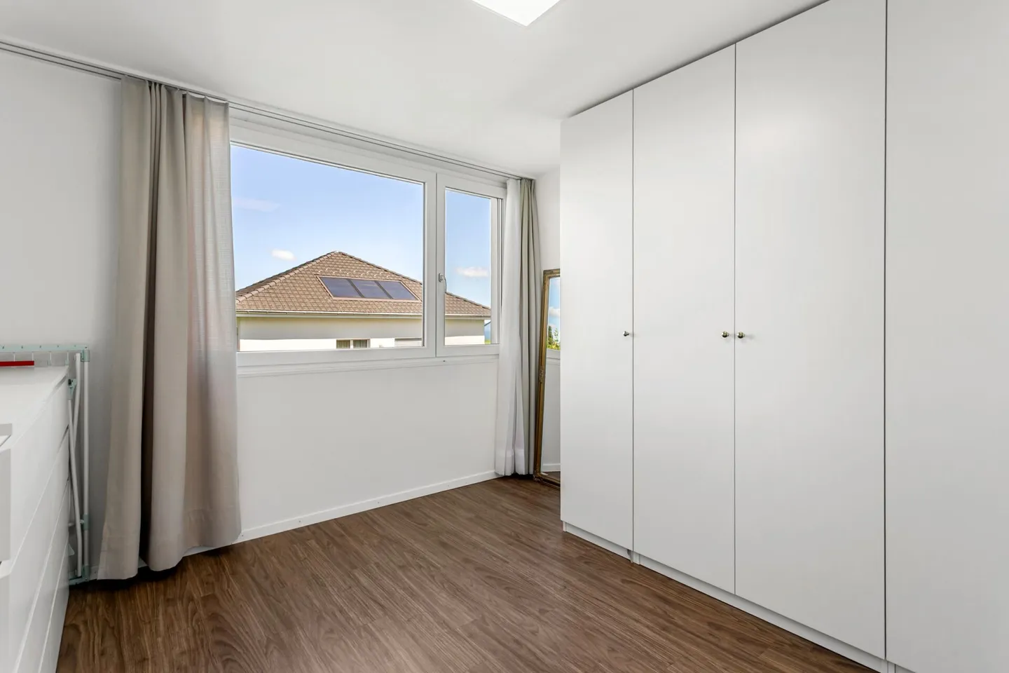 Modern Family Home with Lake View and Garden - Photo 17 of 31