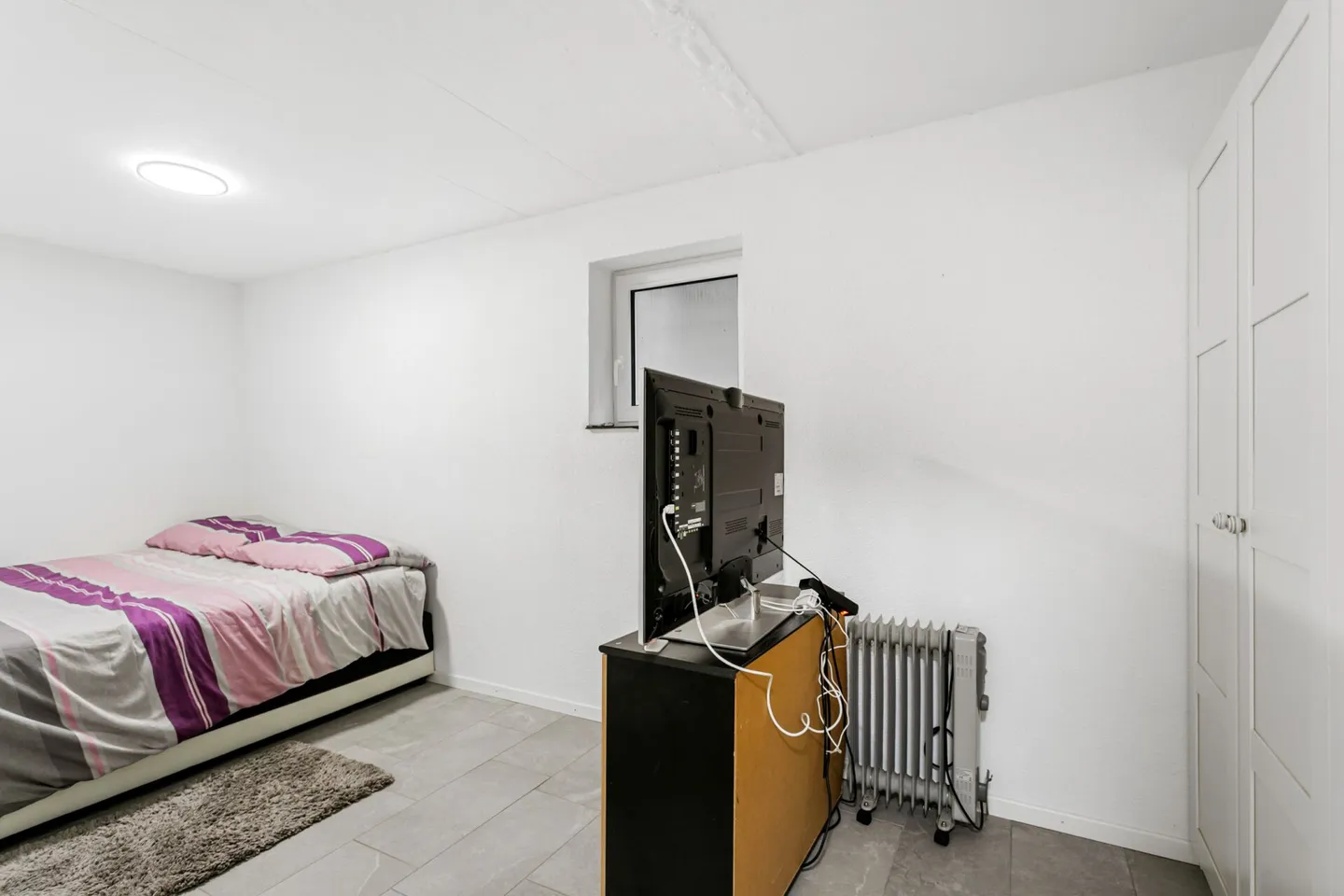 Modern Family Home with Lake View and Garden - Photo 25 of 31