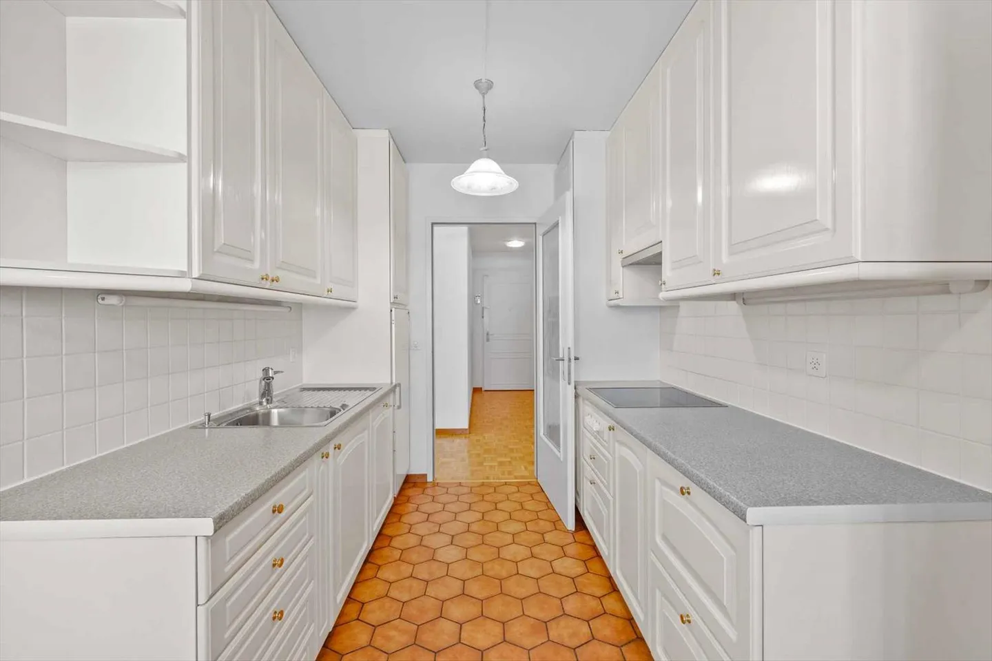 4.5 Room Apartment - Photo 3 of 11