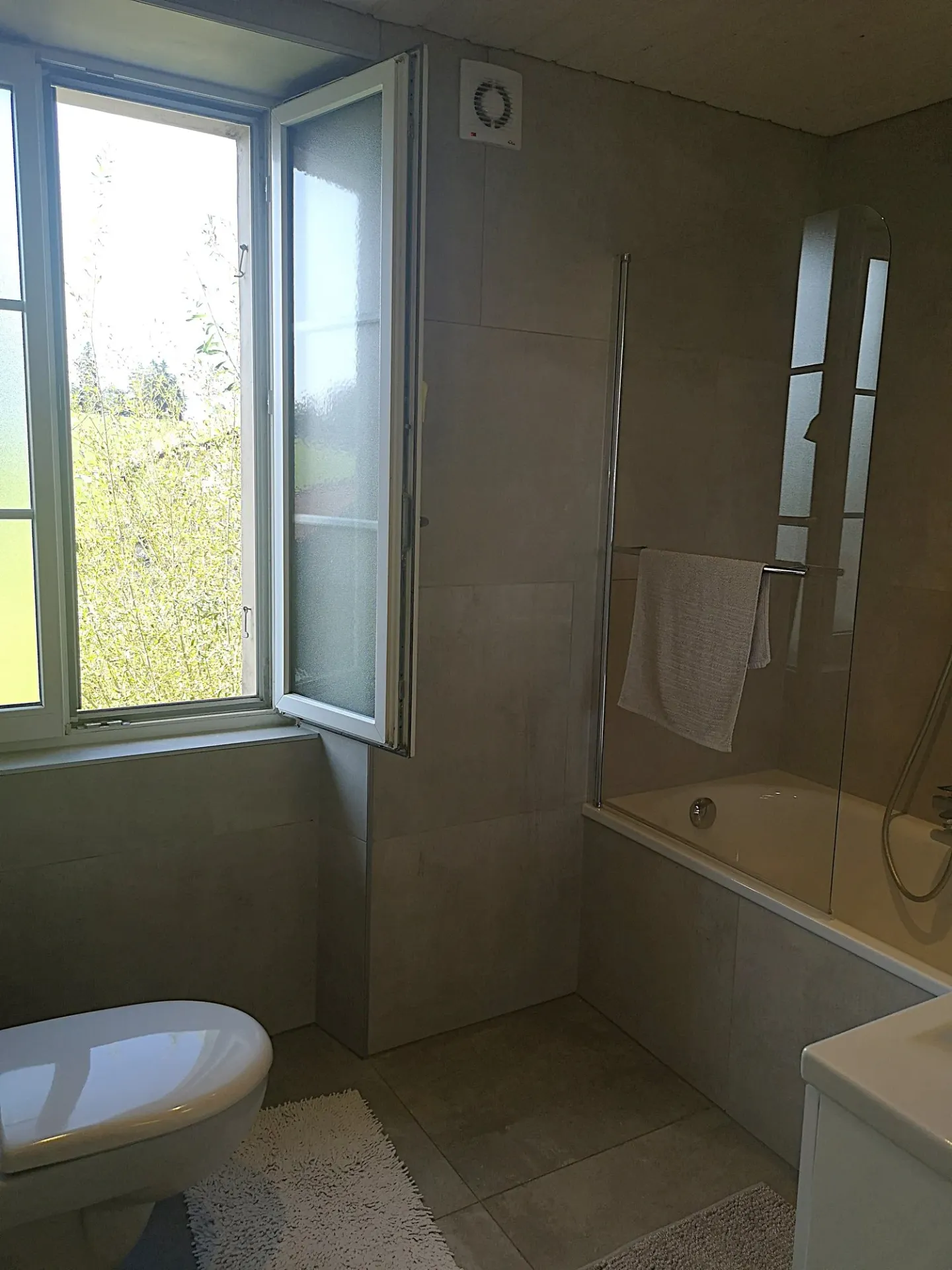 Geräumiges Familienhaus in Lajoux - Foto 36 von 63