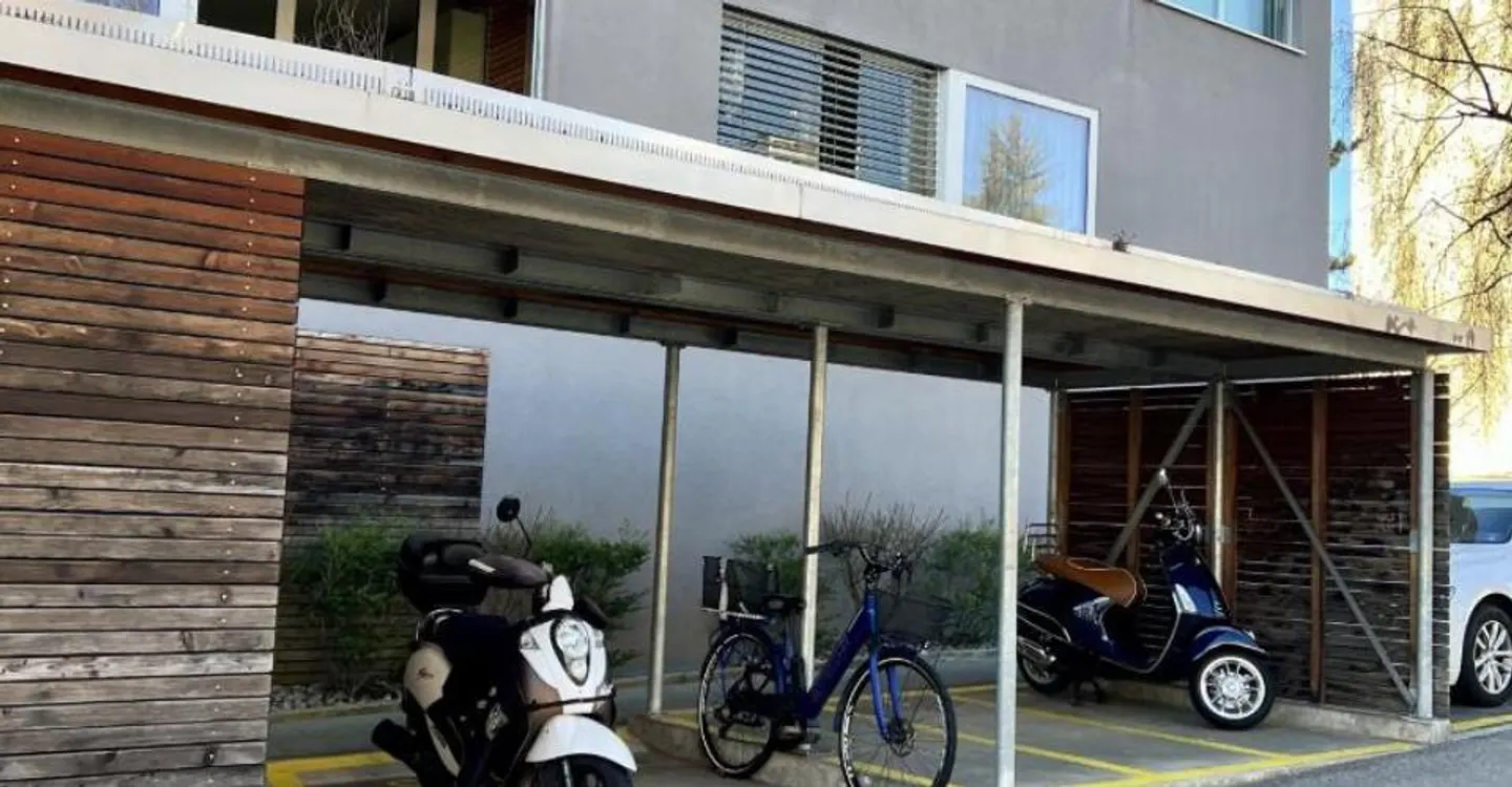 Posto moto - Foto 2 di 2