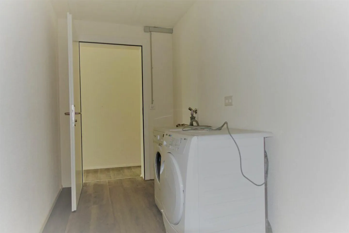 Appartement de 3,5 pièces au rez-de-chaussée rénové moderne - Photo 12 sur 15